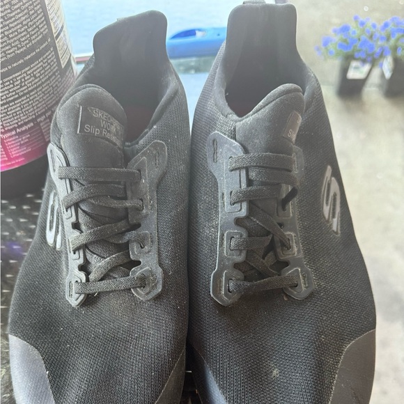 Skechers Shoes - Sketchers work shoes